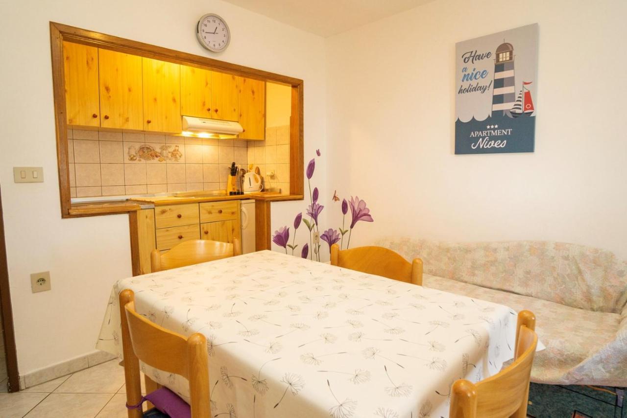 Apartment Nives Умаг Экстерьер фото