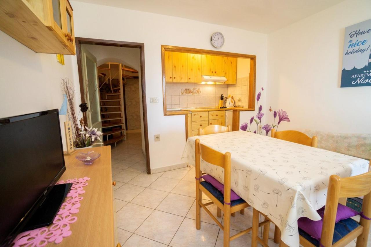 Apartment Nives Умаг Экстерьер фото